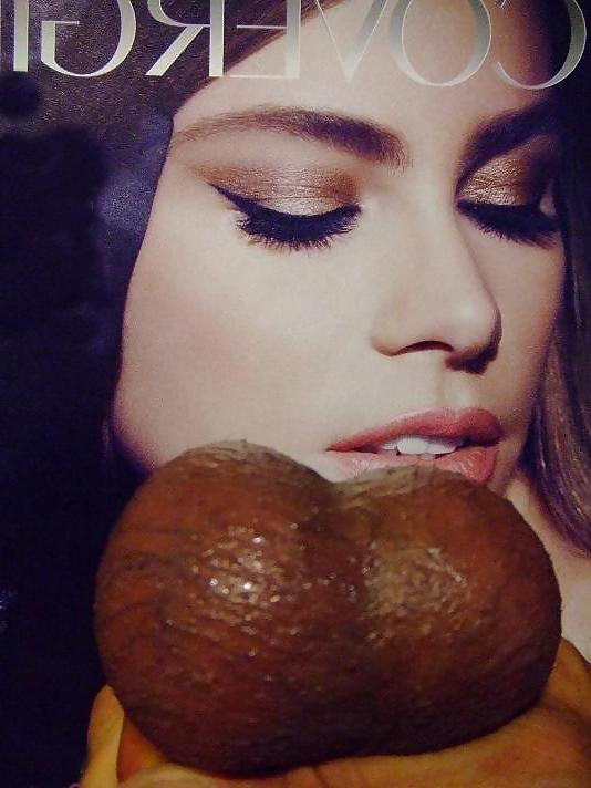 16P Sofia Vergara Get's a Man Milk Facial