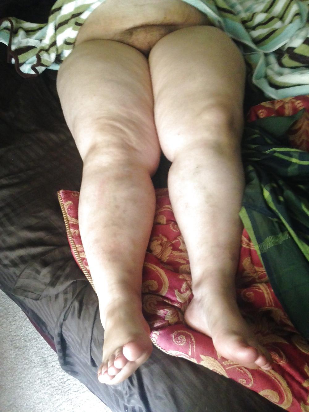4P Wifey's Sexy Thick Legs And Hairy Pussy