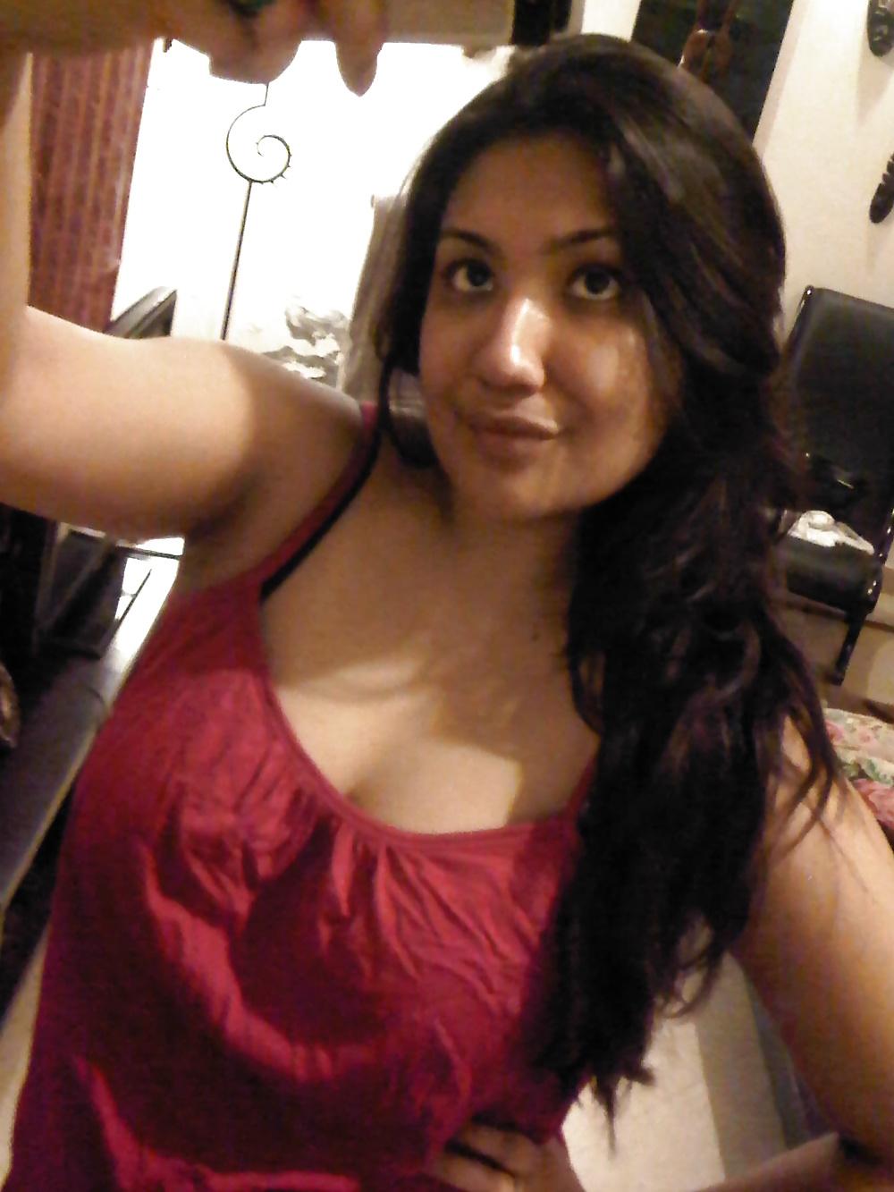 25P More pics for you naughty boys to enjoy n jerk off!!:)
