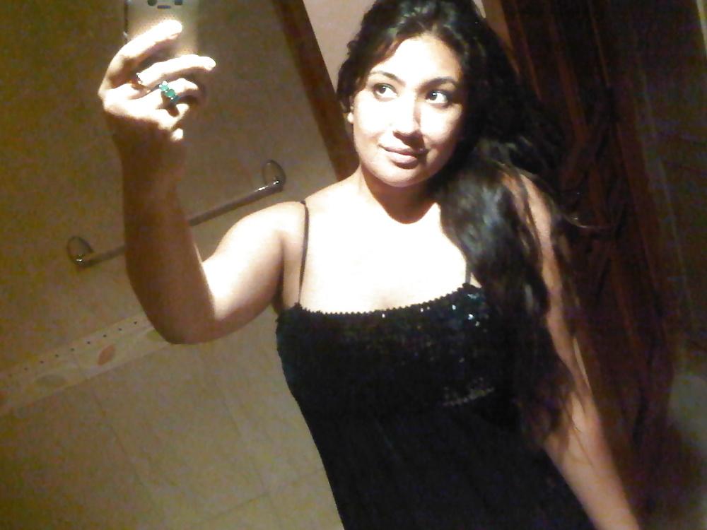 25P More pics for you naughty boys to enjoy n jerk off!!:)
