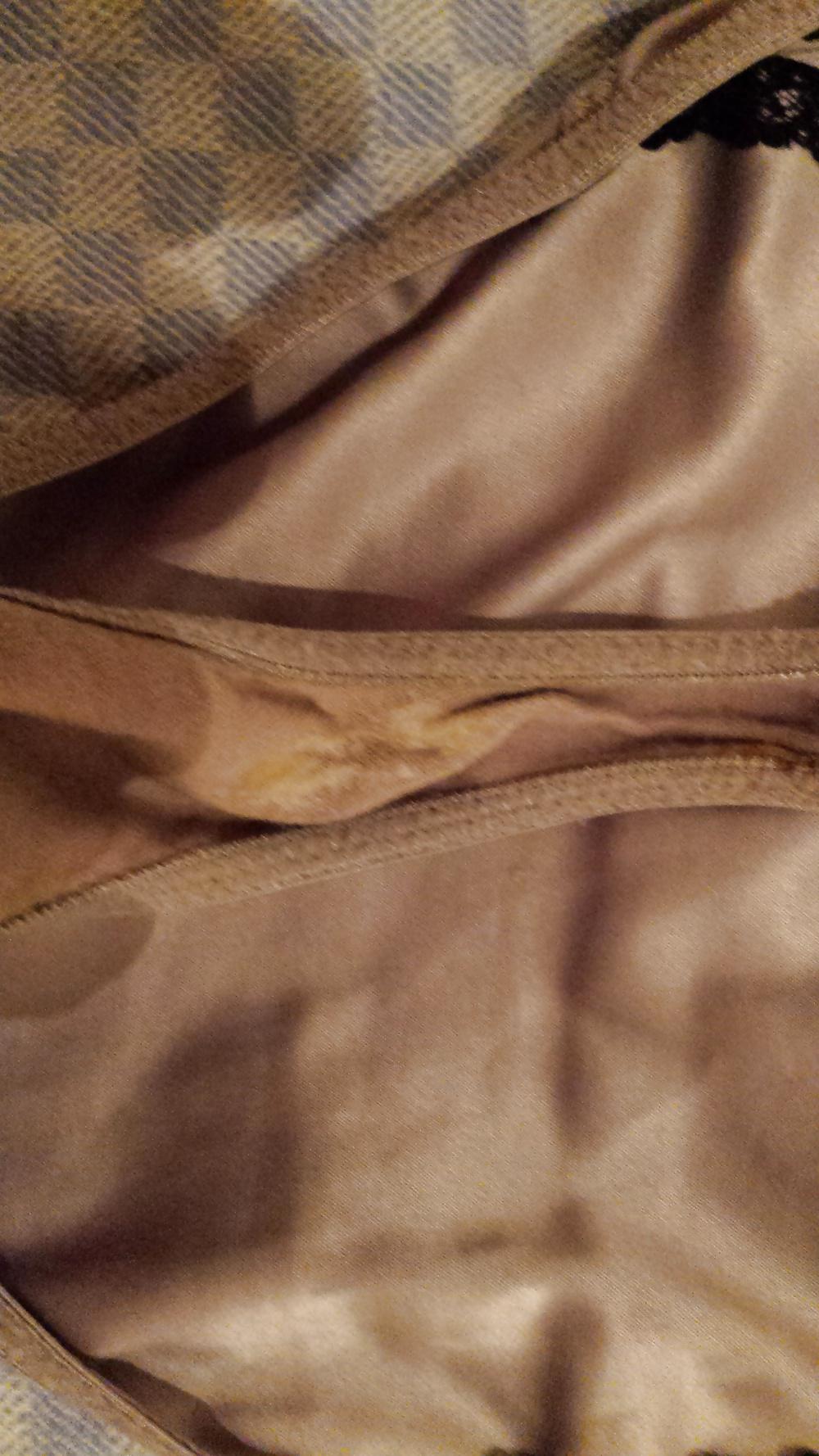 12P Wifes thong