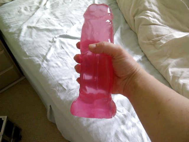 6P Chubby short-haired pleasing herself with dildo