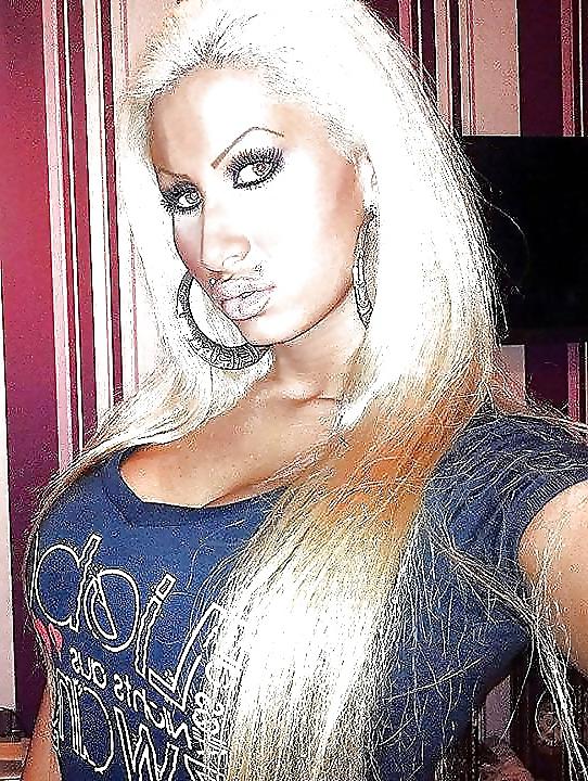 20P Make my the bimbo chick