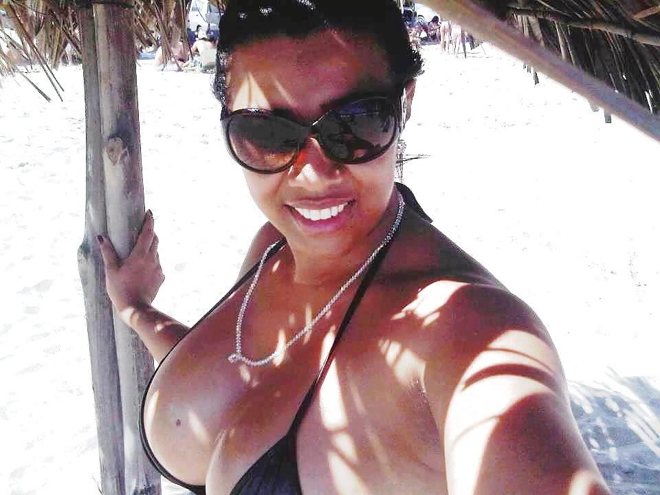 25P Arabian new sexy milfs 2014
