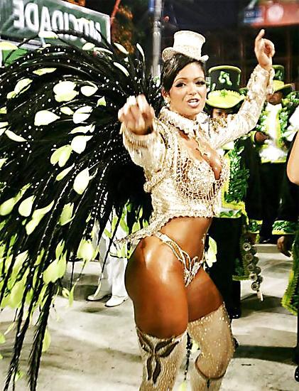 23P Sexy Brazilian Carnaval Pics