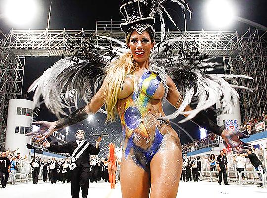 23P Sexy Brazilian Carnaval Pics