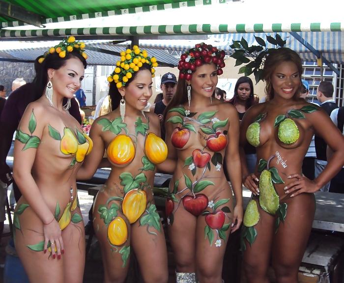 23P Sexy Brazilian Carnaval Pics