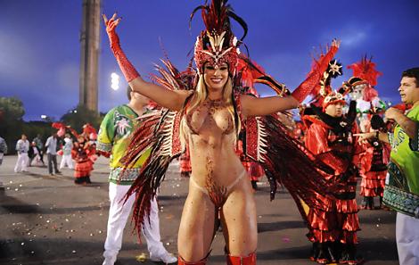 23P Sexy Brazilian Carnaval Pics