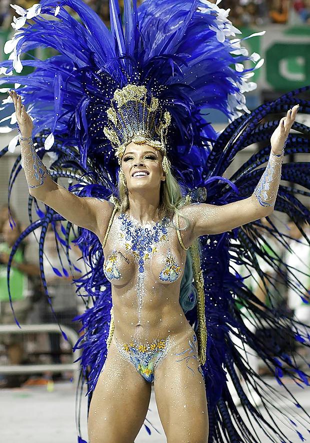 23P Sexy Brazilian Carnaval Pics