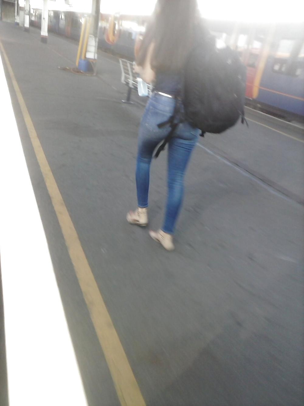4P Hot Older Milf Tight Jeans Candid