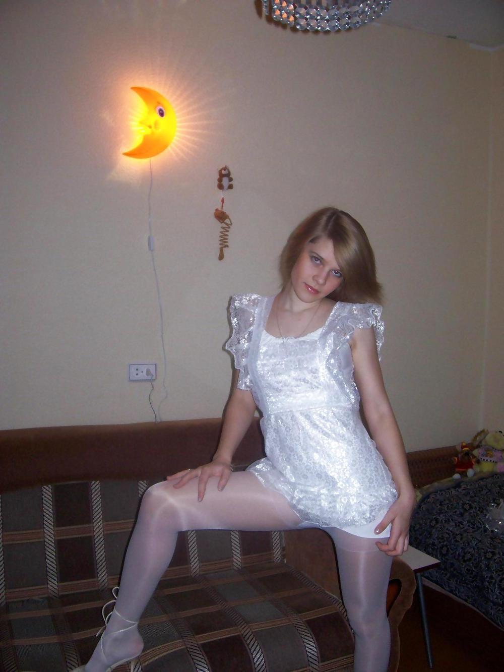 18P Hotlegs-miniskirt babe30
