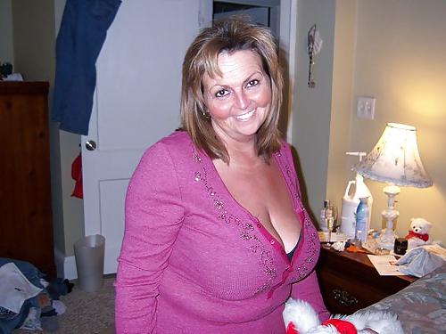 25P Mature Fat Mom Huge Tits