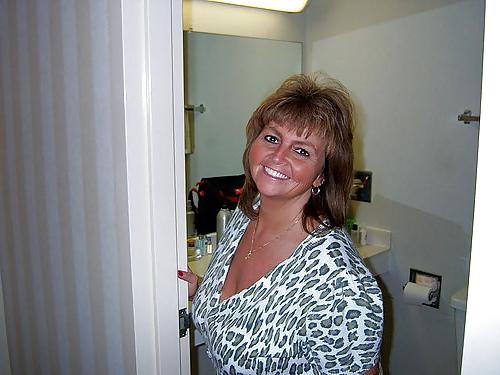 25P Mature Fat Mom Huge Tits