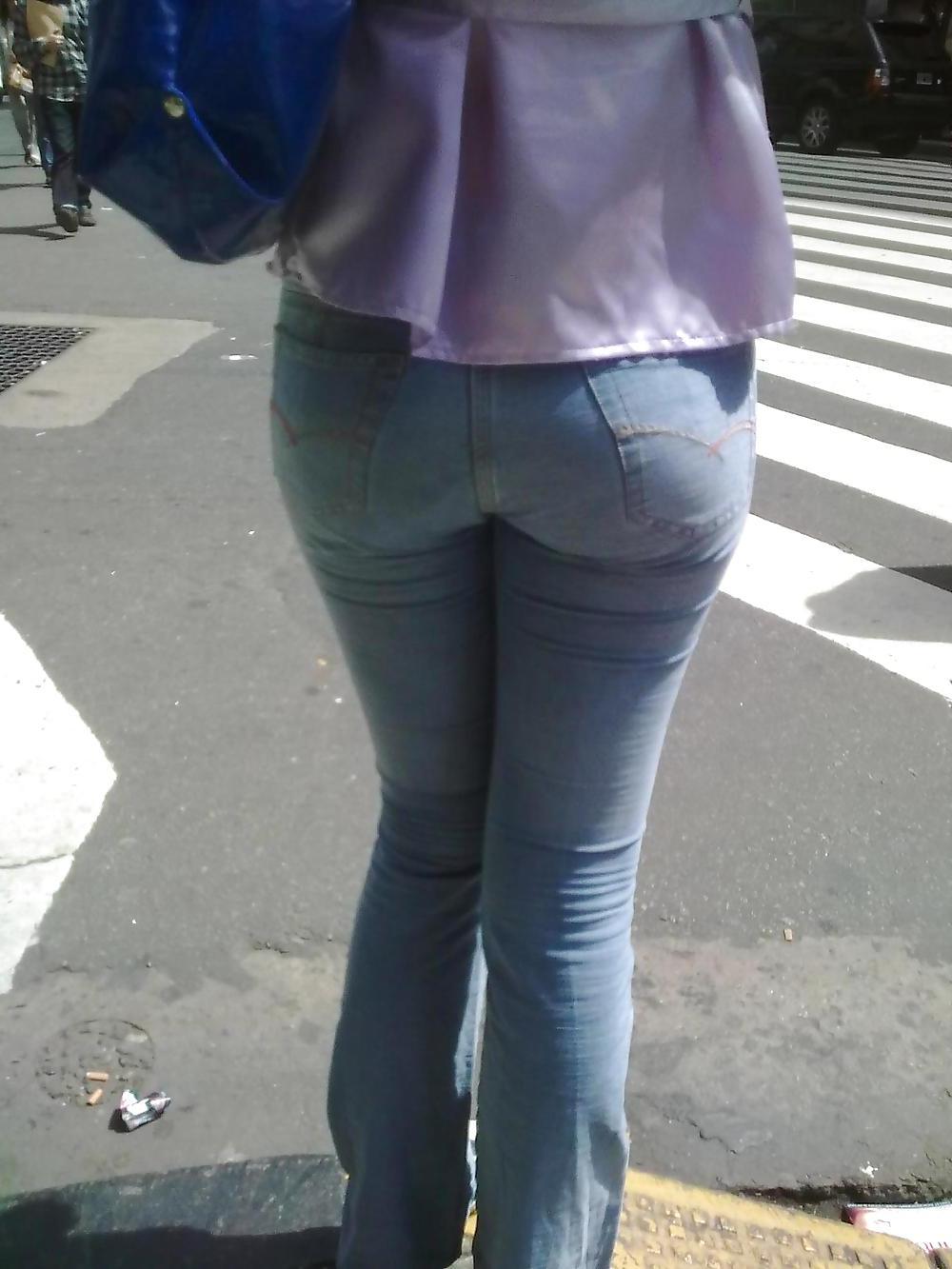 18P Asses in jeans #4
