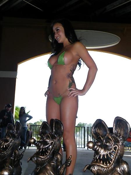 25P Amazing Model Nickie Lee (Nickie Ellen Hogan)