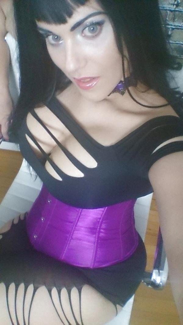 13P Hot Mistress 1