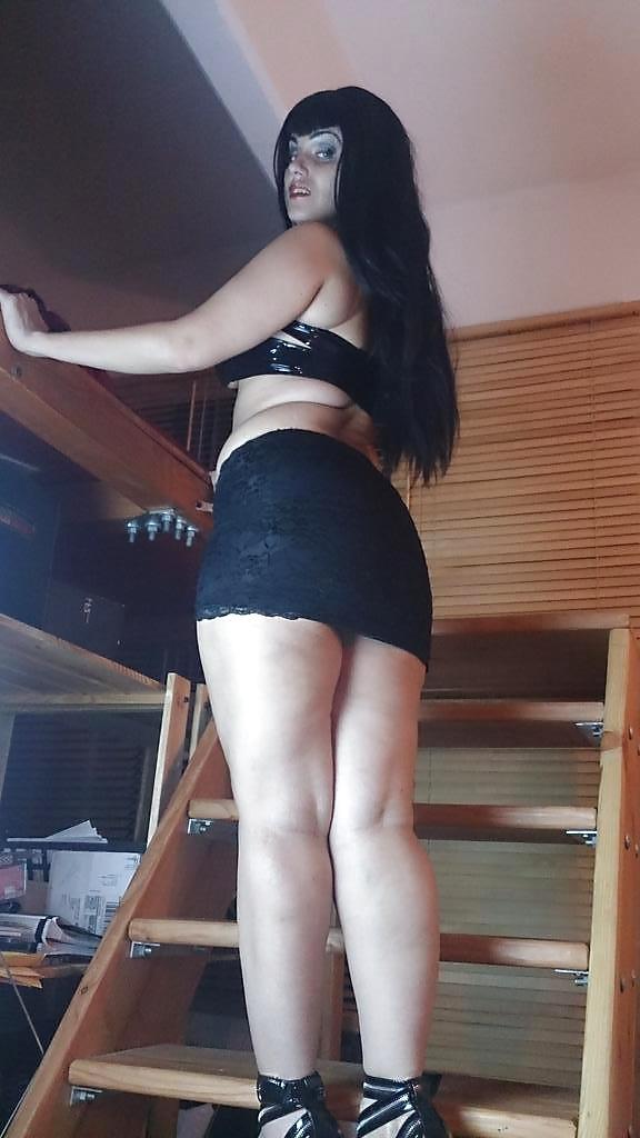 13P Hot Mistress 1