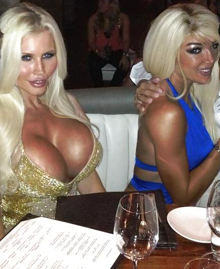 25P Bimbo Invasion 8