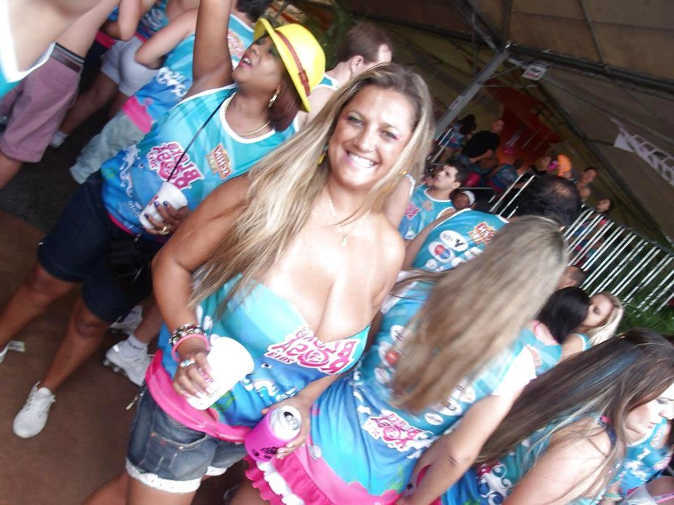25P Brazilian Milf With Big Tits
