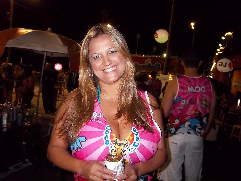 25P Brazilian Milf With Big Tits