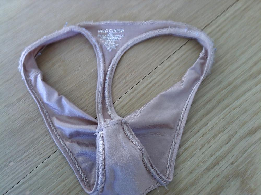 4P Milf's Thong