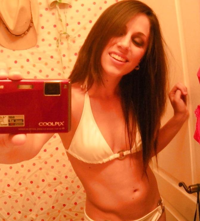 25P Mirror Girls 13: Sexy Teen Self Shots