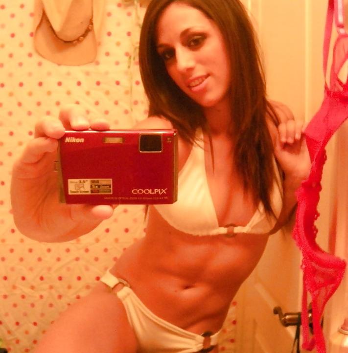 25P Mirror Girls 13: Sexy Teen Self Shots
