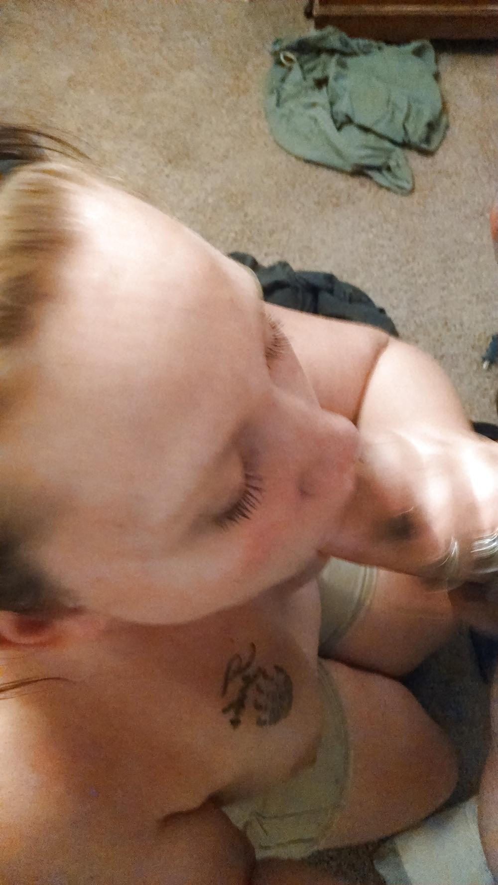 19P Wife giving great head