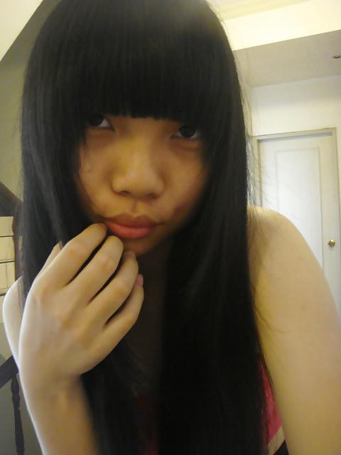 25P Chinese College girl went naughty with her beloved BF