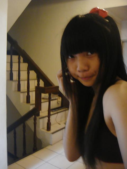 25P Chinese College girl went naughty with her beloved BF