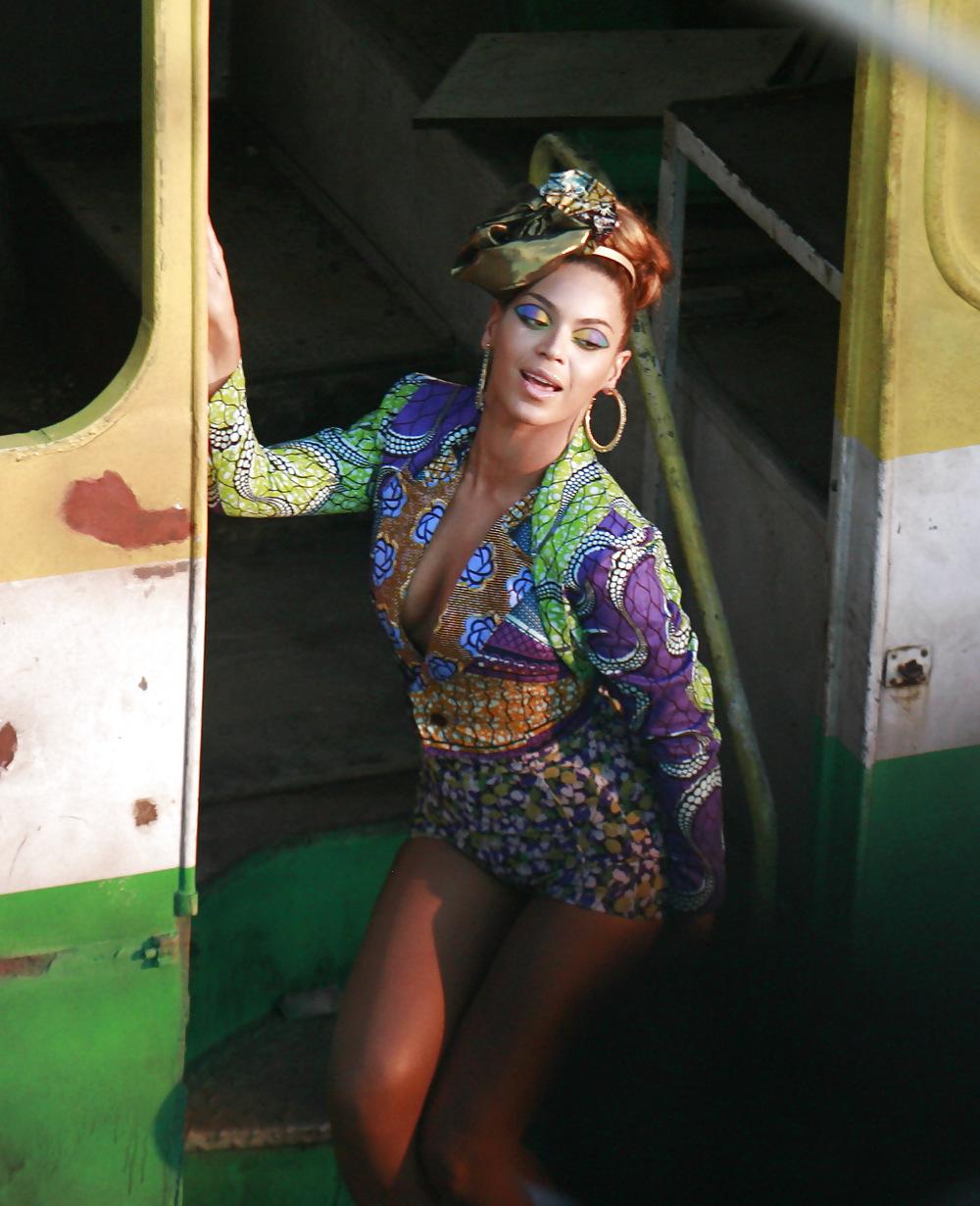 18P Beyonce at Music Video Set in Rio De Janeiro