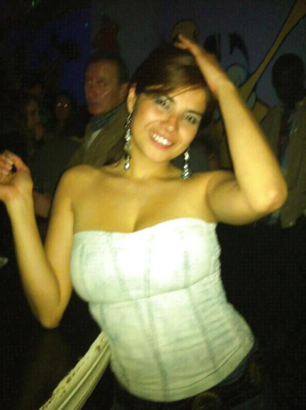 19P Sexy Argentinian girl.