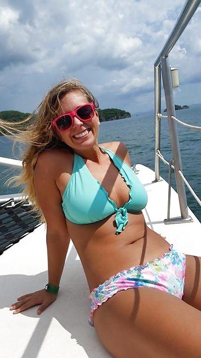 10P Former College Cheerleader Kayla and her nice tits