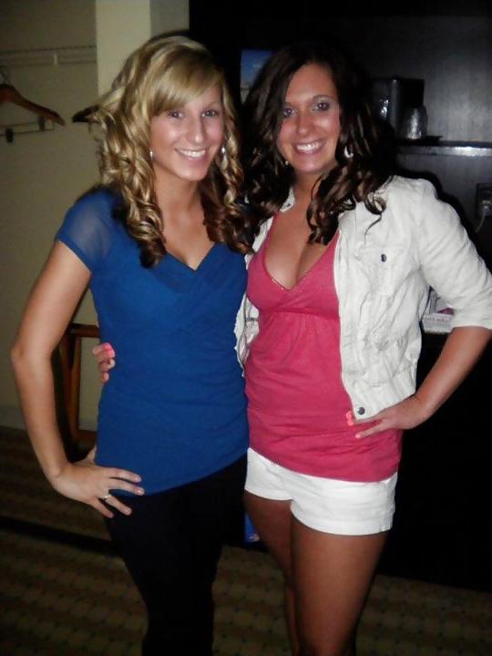 10P Former College Cheerleader Kayla and her nice tits