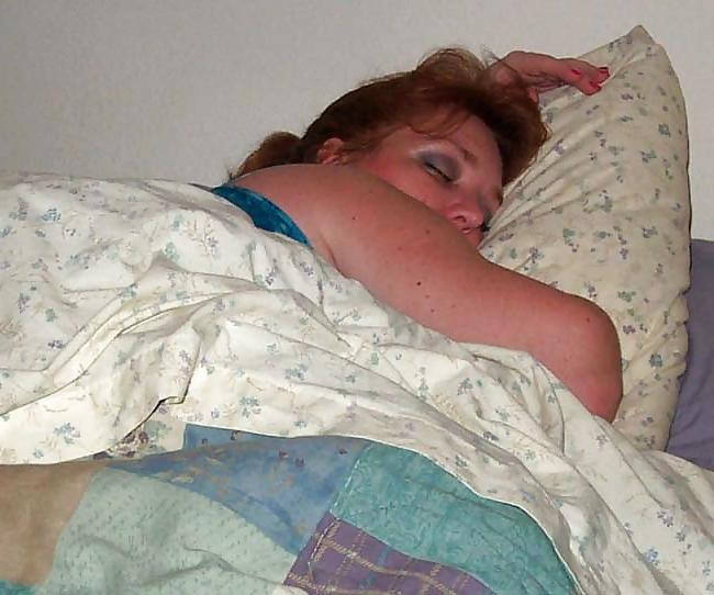 16P More redhead mature fat slut