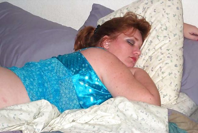 16P More redhead mature fat slut