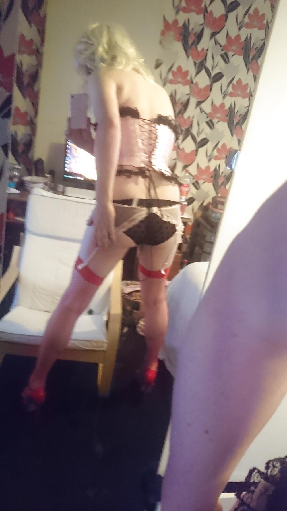 25P Blonde bimbo in pink corset
