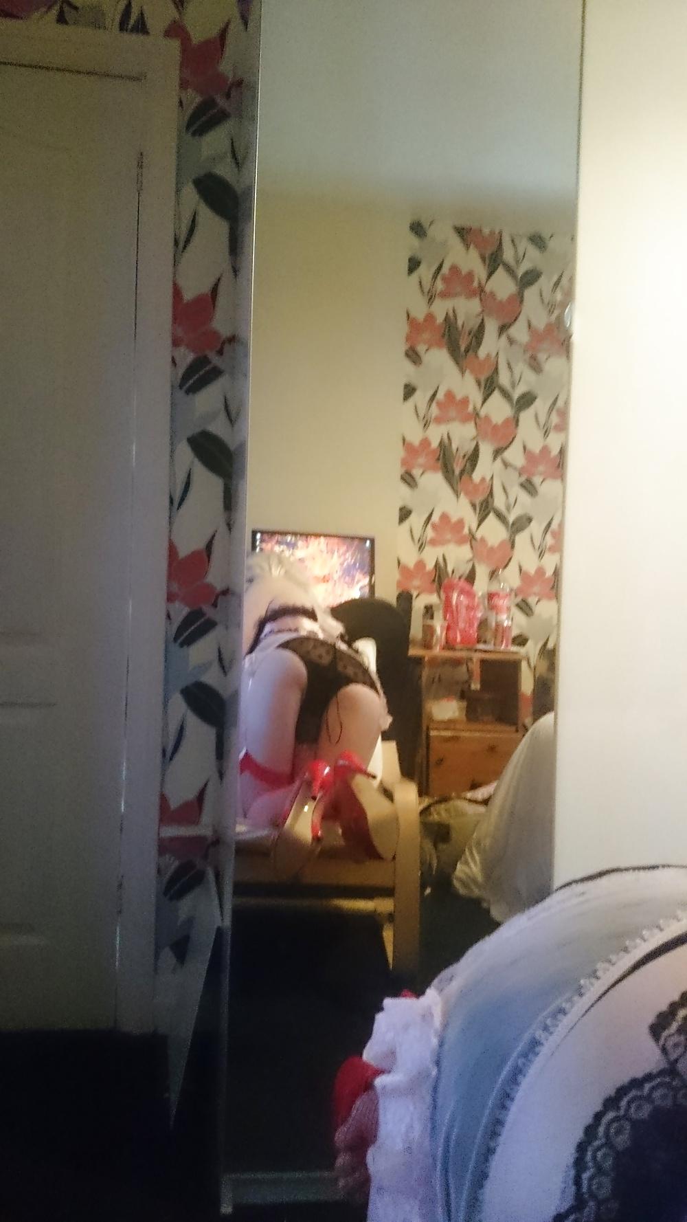 25P Blonde bimbo in pink corset