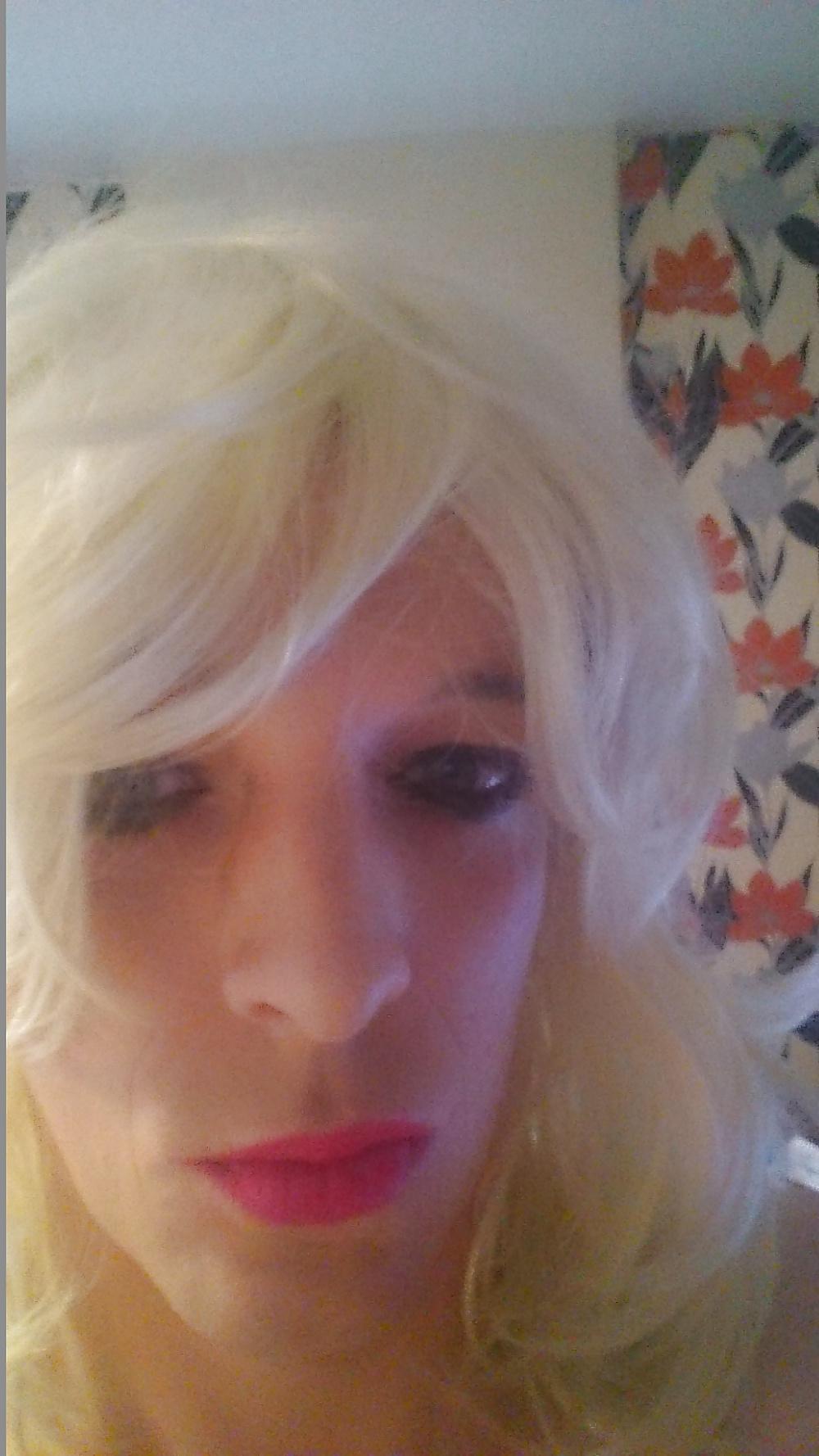 25P Blonde bimbo in pink corset