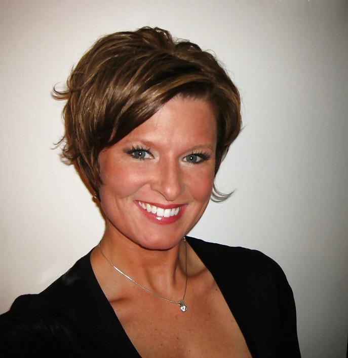25P Short Haired Girl 2
