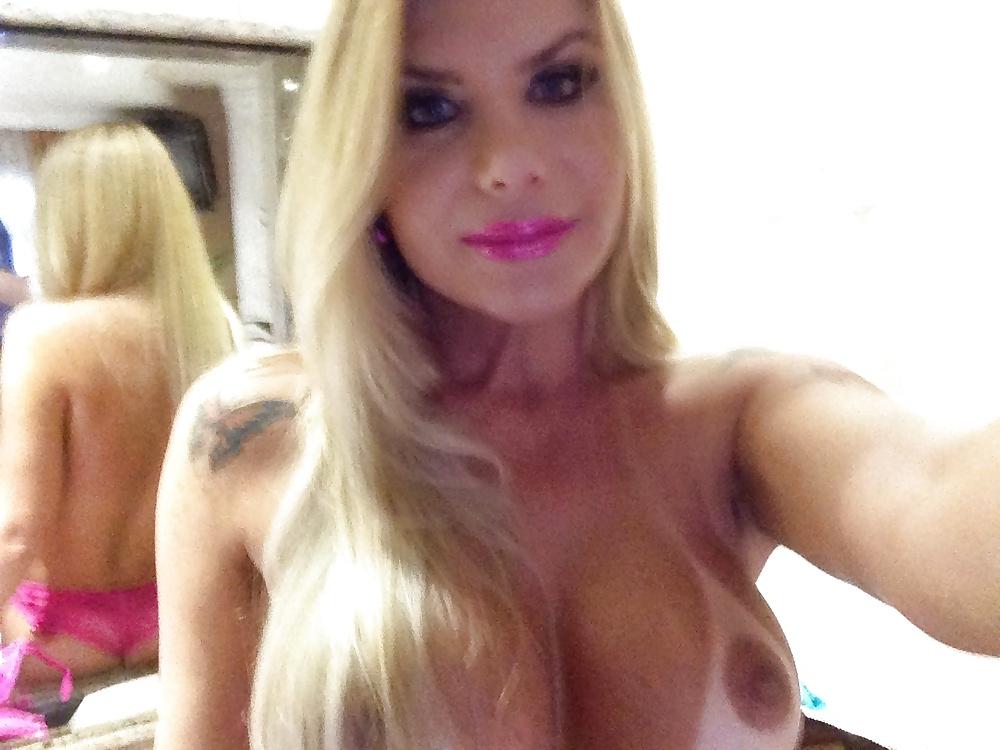 25P Brazilian TGirls