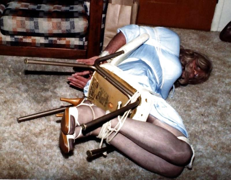 10P Cd's and tv's all tied up