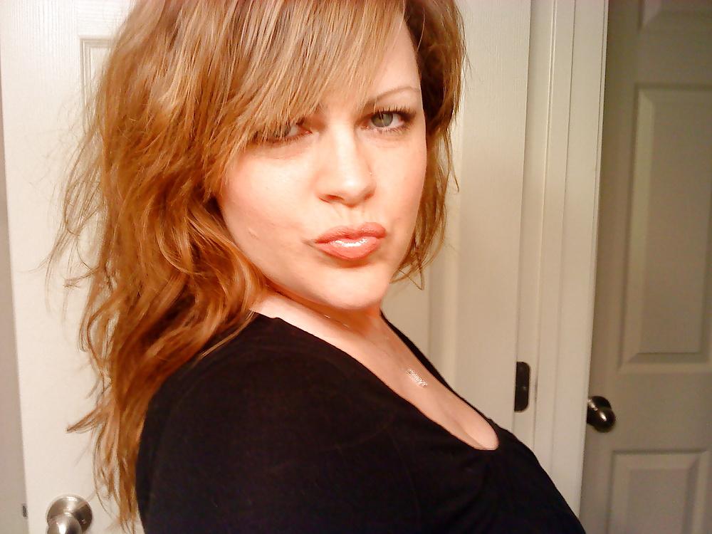 9P Fat MILF Wife that the high-school boys jerk to