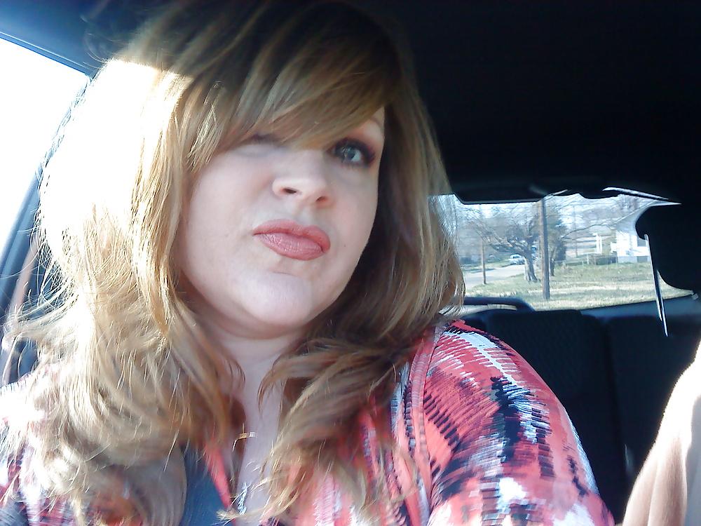 9P Fat MILF Wife that the high-school boys jerk to
