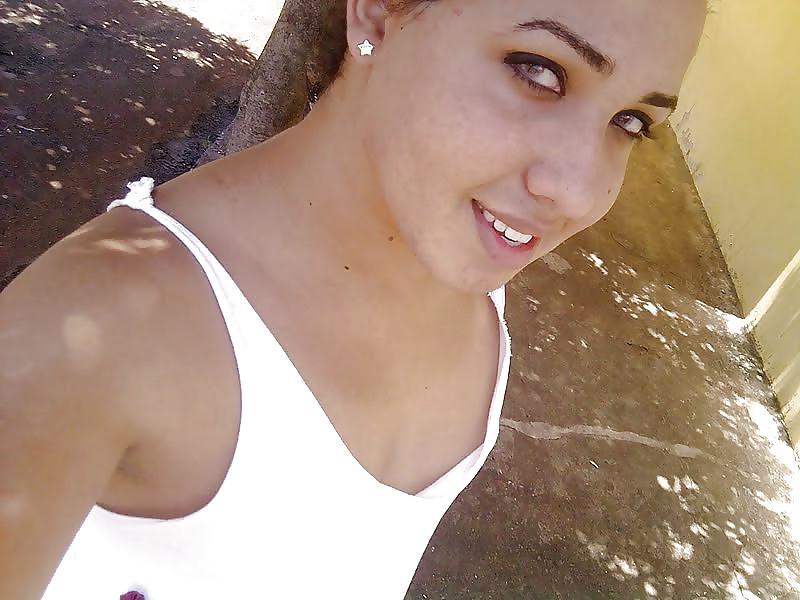 17P Brazilian Young Shemale Tawanny Tavares (non-nude)