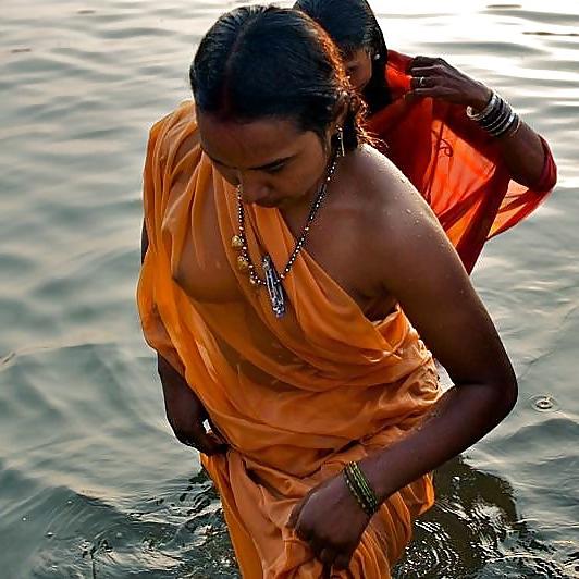 14P Desi woman bathing