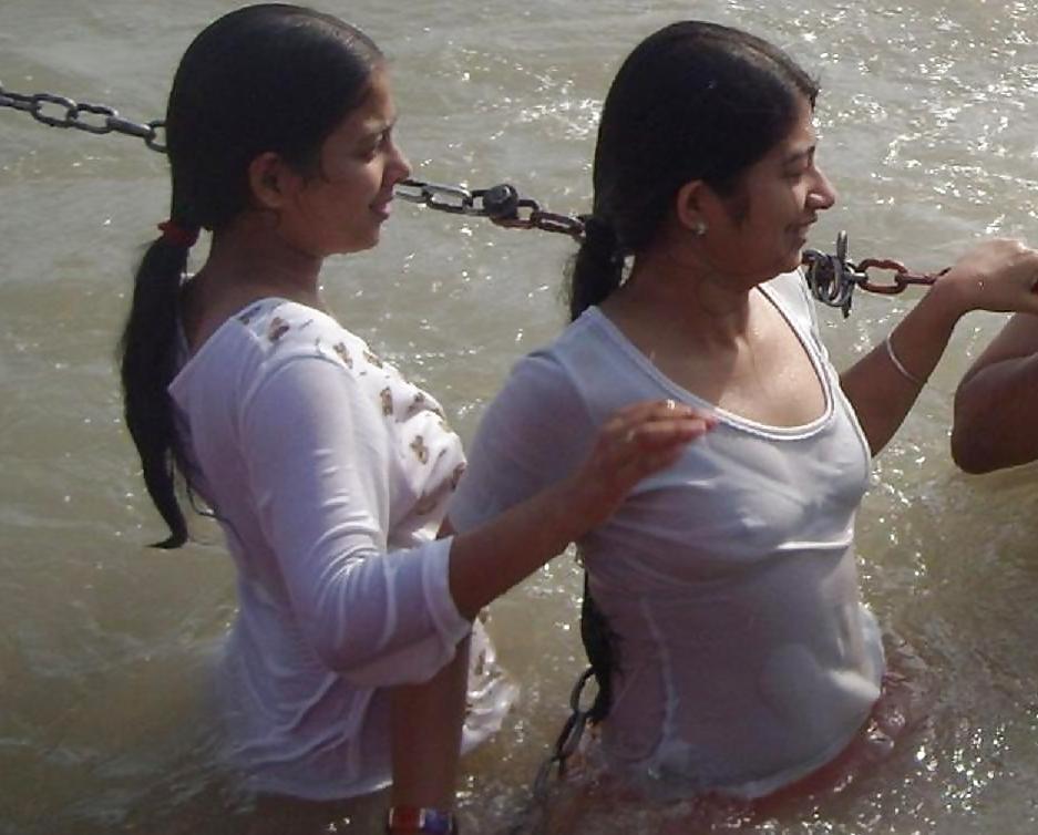 14P Desi woman bathing