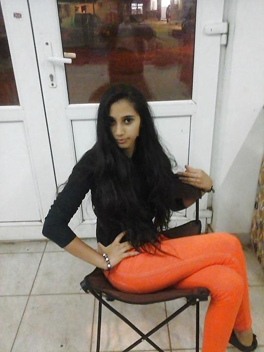 25P Teen sluts in tight jeans 2.
