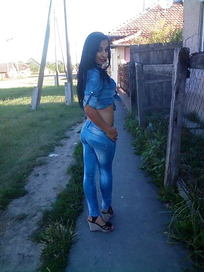 25P Teen sluts in tight jeans 2.