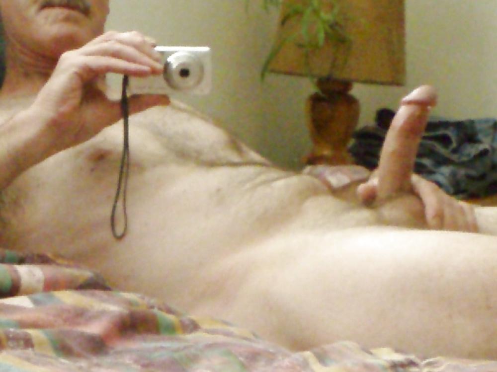 25P Mirror Self Pics